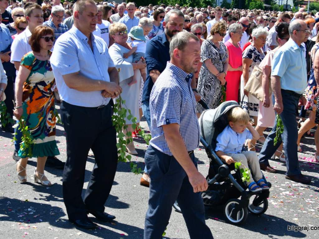 Boże Ciało. Bóg w postaci chleba (FOTO, VIDEO)