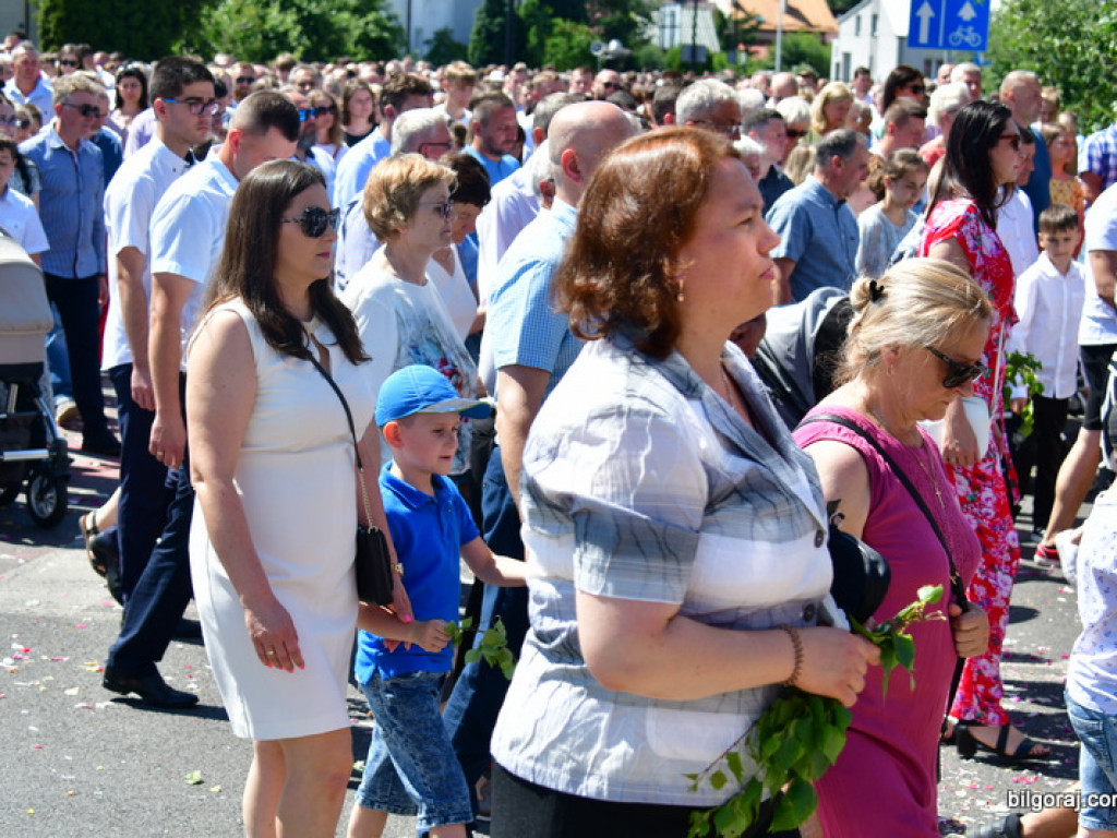 Boże Ciało. Bóg w postaci chleba (FOTO, VIDEO)