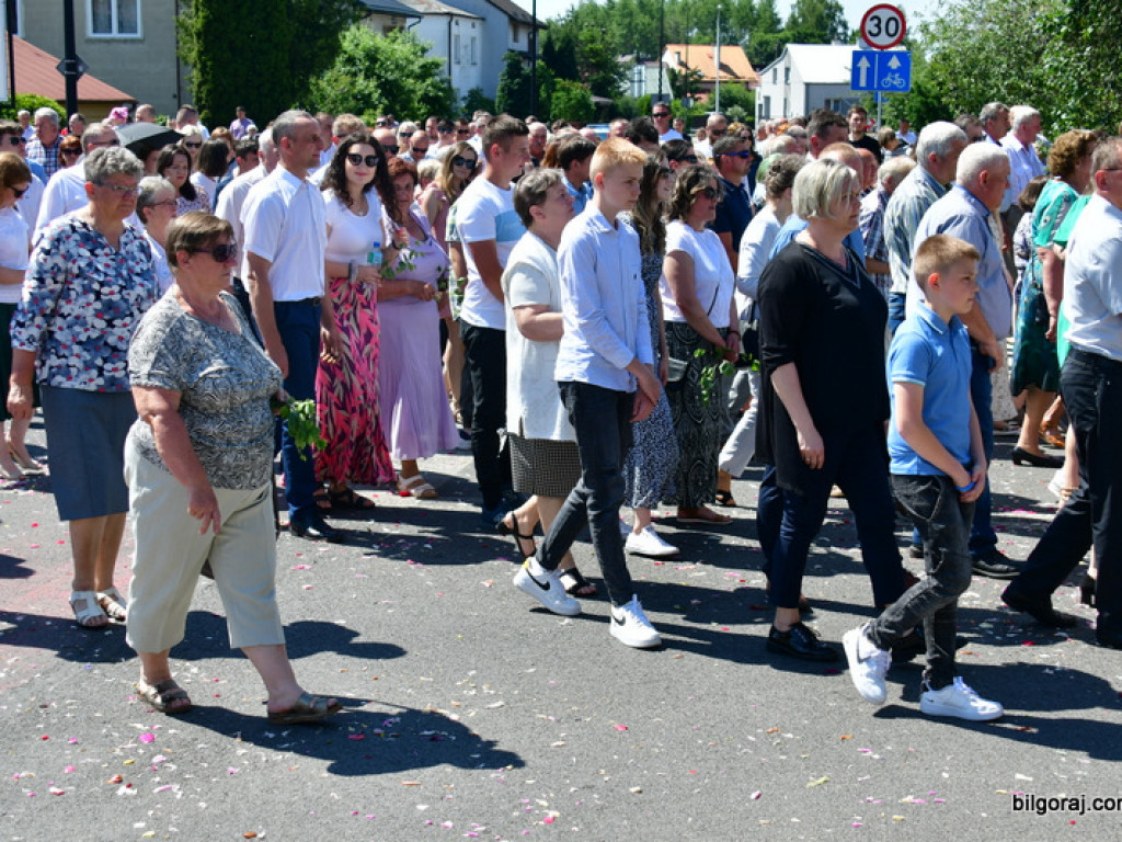Boże Ciało. Bóg w postaci chleba (FOTO, VIDEO)