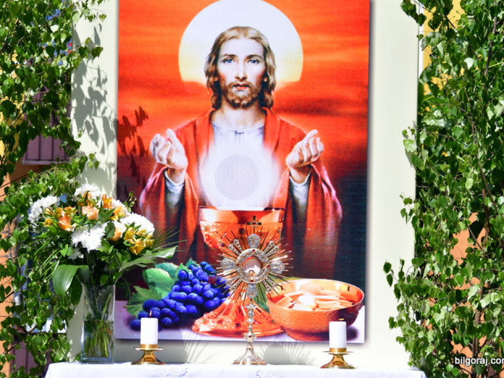 Boże Ciało. Bóg w postaci chleba (FOTO, VIDEO)