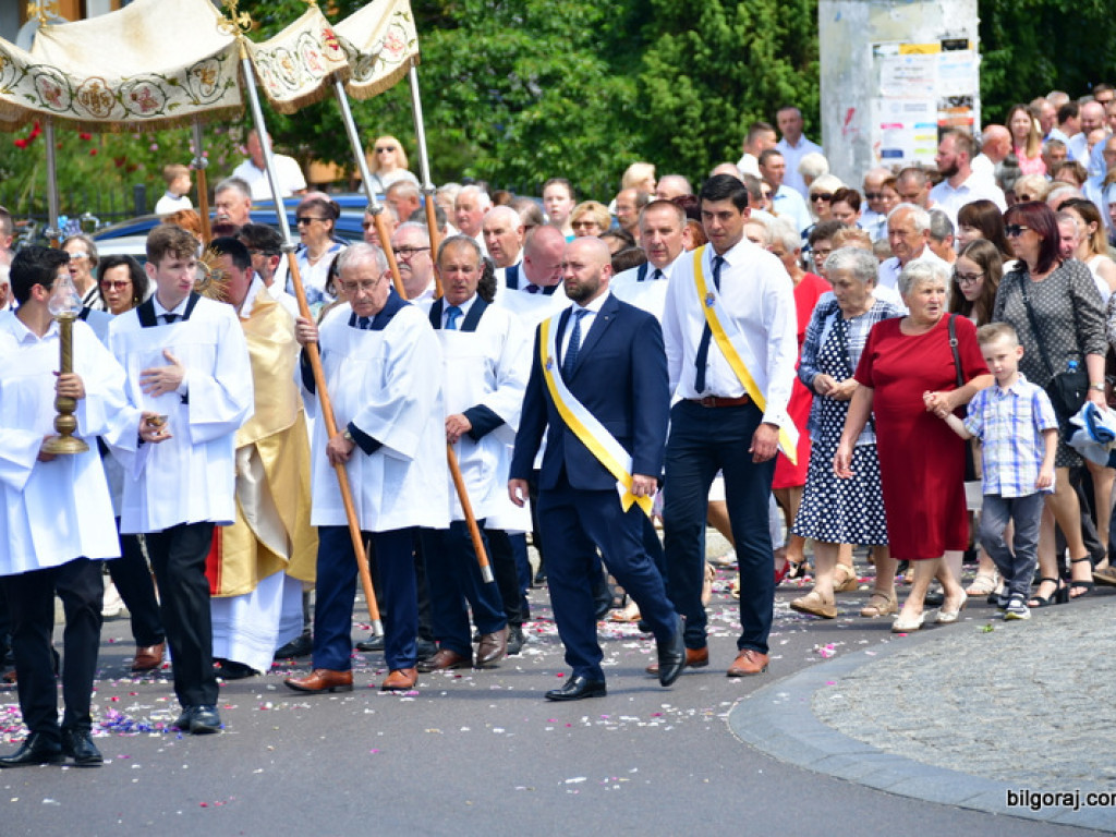 Boże Ciało. Bóg w postaci chleba (FOTO, VIDEO)