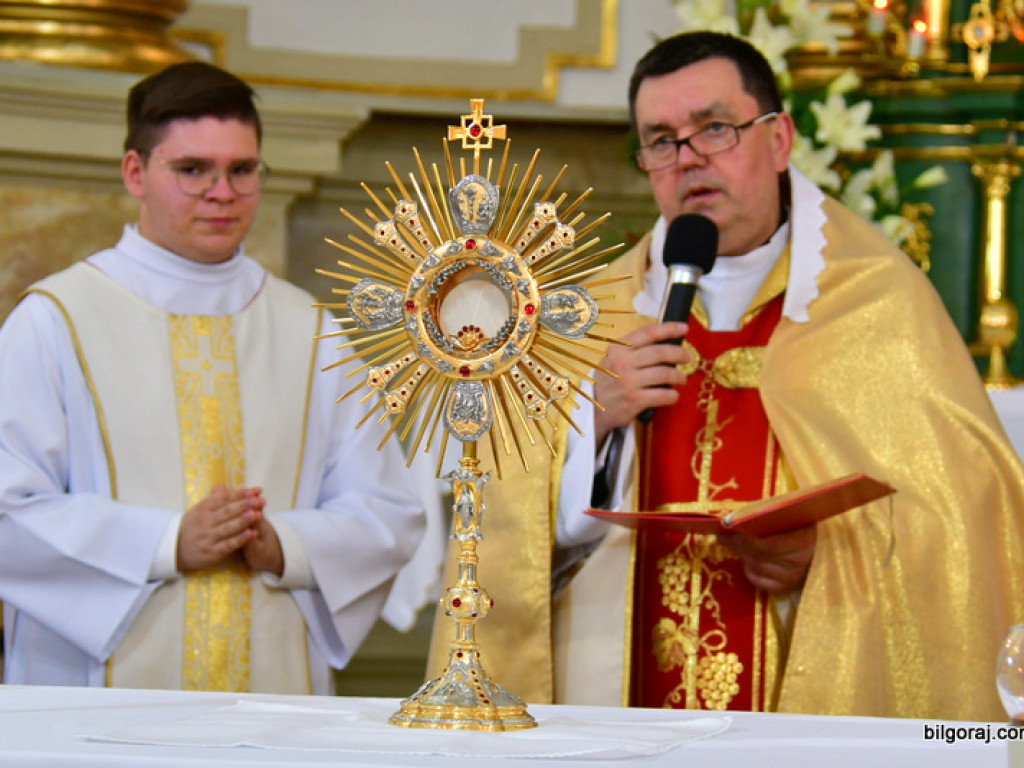 Boże Ciało. Bóg w postaci chleba (FOTO, VIDEO)