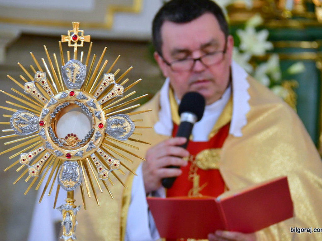 Boże Ciało. Bóg w postaci chleba (FOTO, VIDEO)