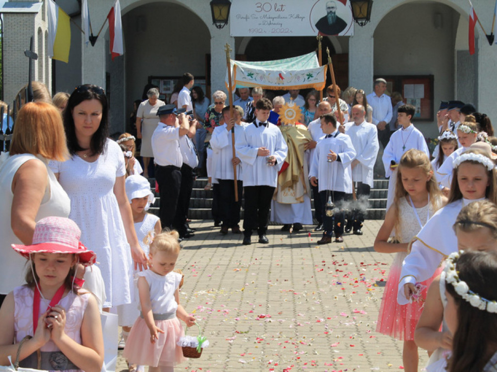 Uroczystość Najświętszego Ciała i Krwi Chrystusa w Dąbrowicy (FOTO)