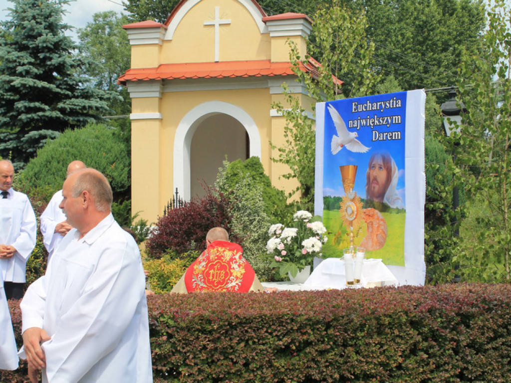 Uroczystość Najświętszego Ciała i Krwi Chrystusa w Dąbrowicy (FOTO)