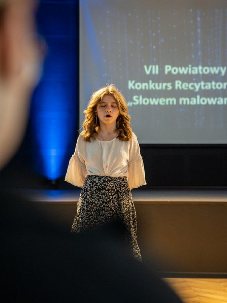 VII Powiatowy Konkurs Recytatorski Słowem malowane rozstrzygnięty (FOTO, WYNIKI)