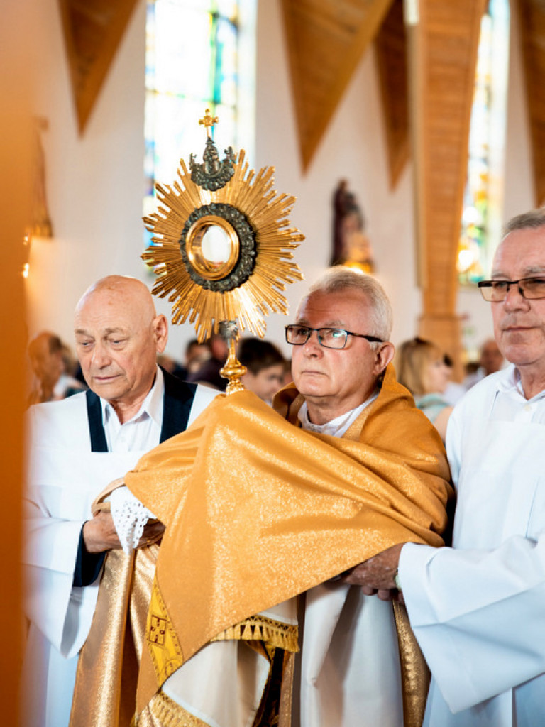 Procesja Bożego Ciała w parafii Chrystusa Króla w Biłgoraju (FOTO)