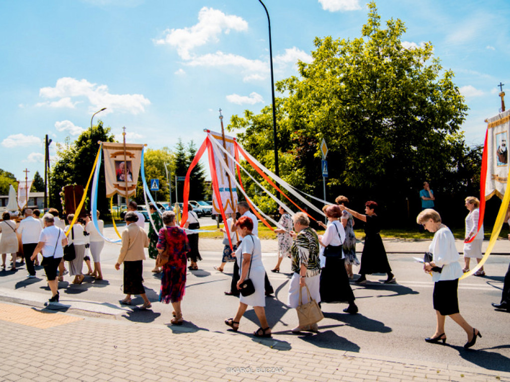 Procesja Bożego Ciała w parafii Chrystusa Króla w Biłgoraju (FOTO)