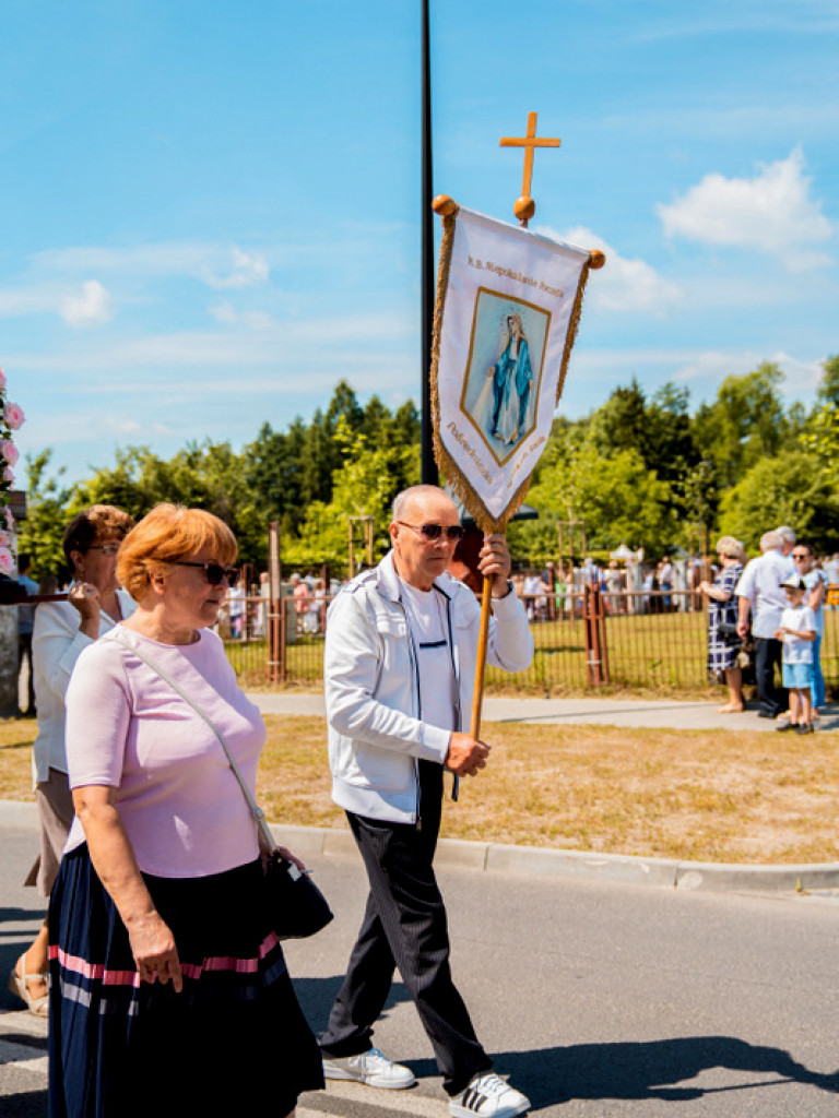 Procesja Bożego Ciała w parafii Chrystusa Króla w Biłgoraju (FOTO)