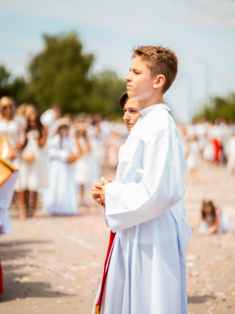 Procesja Bożego Ciała w parafii Chrystusa Króla w Biłgoraju (FOTO)
