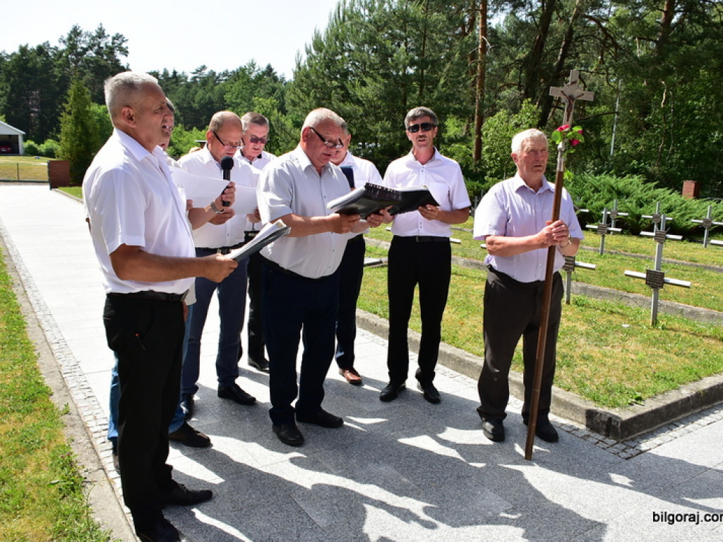 Partyzancka Droga Krzyżowa w Osuchach (FOTO)
