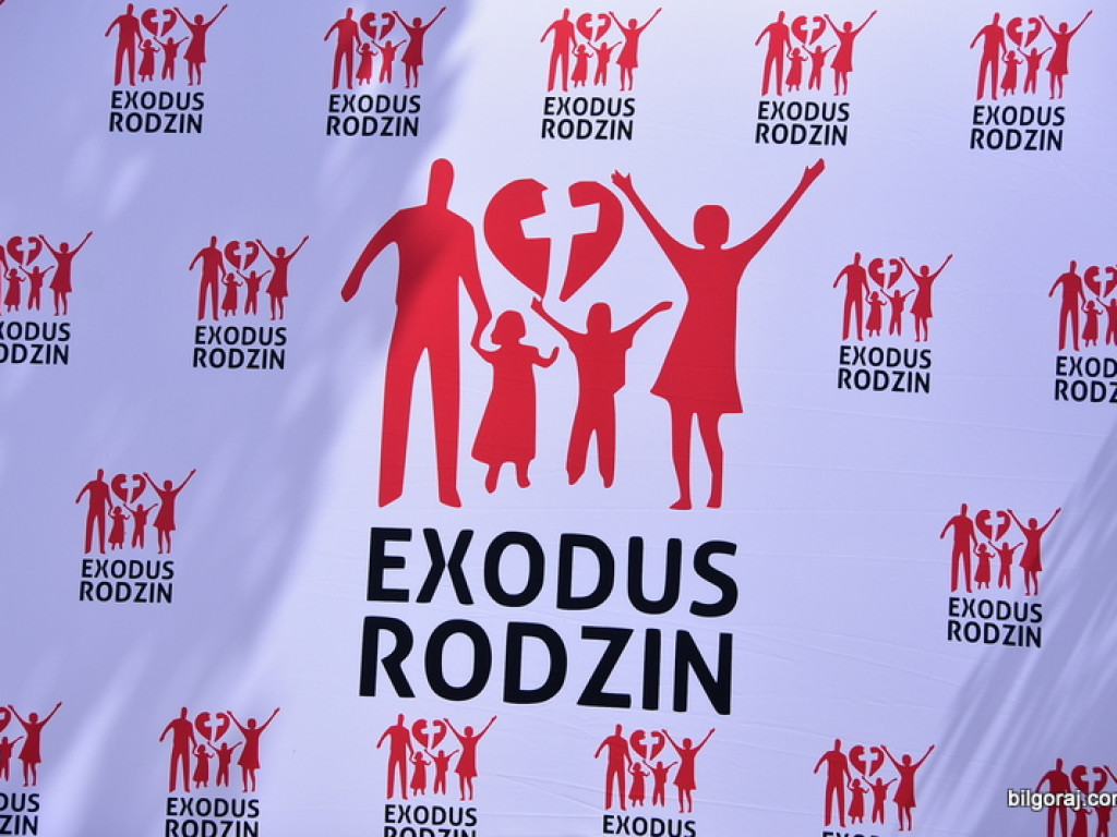 Exodus Rodzin (FOTO)