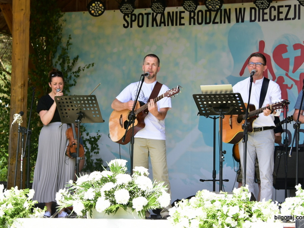Exodus Rodzin (FOTO)