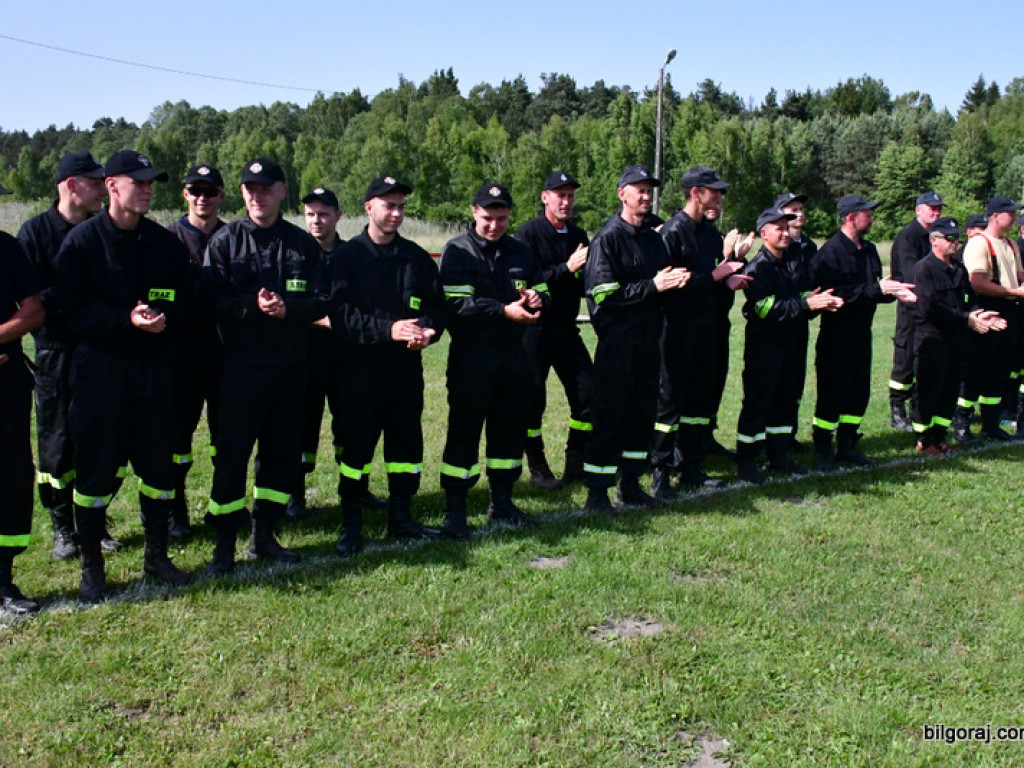 Druhowie z OSP rywalizowali w Gromadzie (FOTO, WYNIKI)