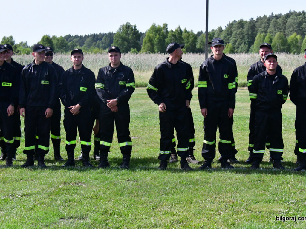 Druhowie z OSP rywalizowali w Gromadzie (FOTO, WYNIKI)