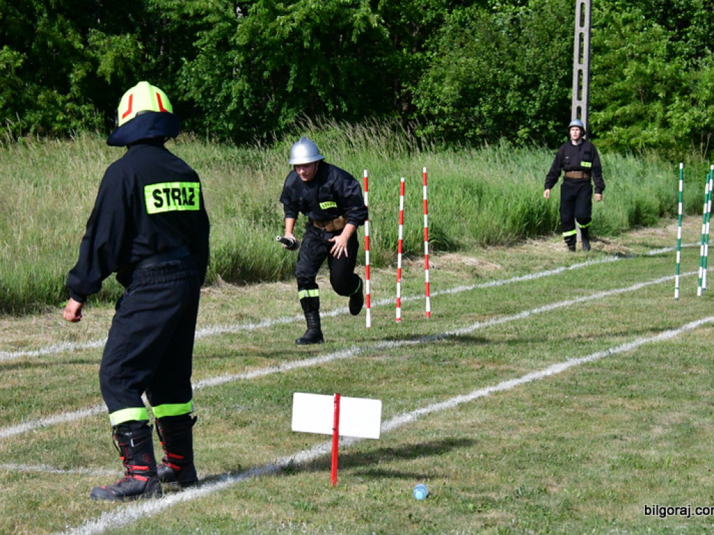 Druhowie z OSP rywalizowali w Gromadzie (FOTO, WYNIKI)