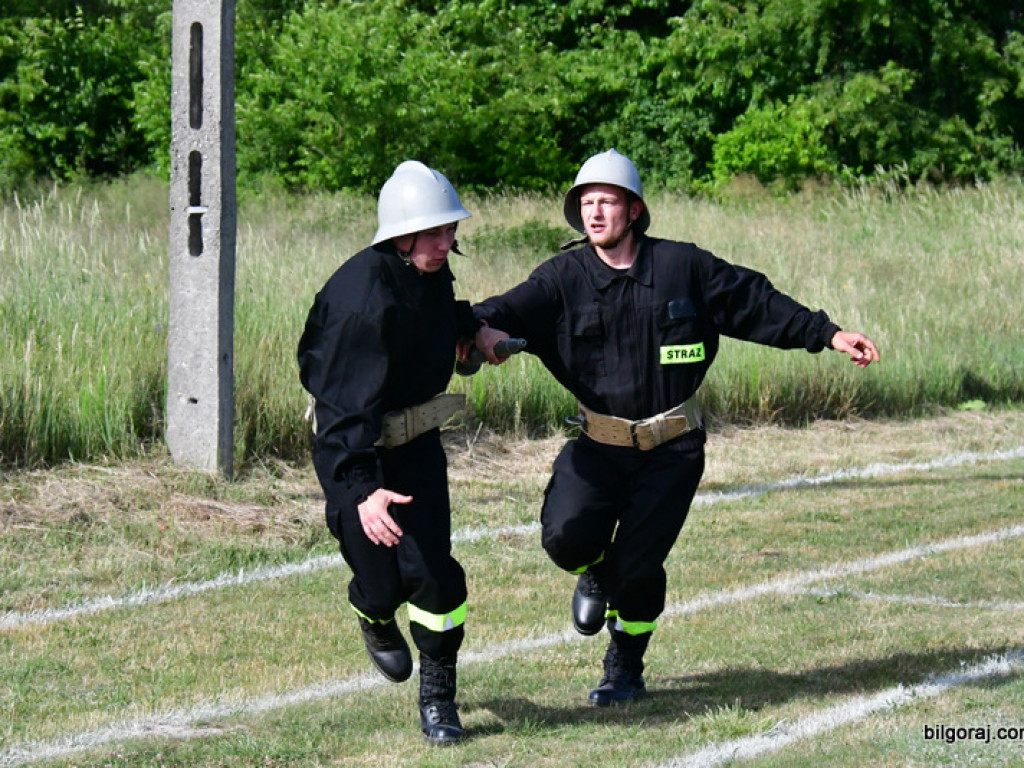 Druhowie z OSP rywalizowali w Gromadzie (FOTO, WYNIKI)