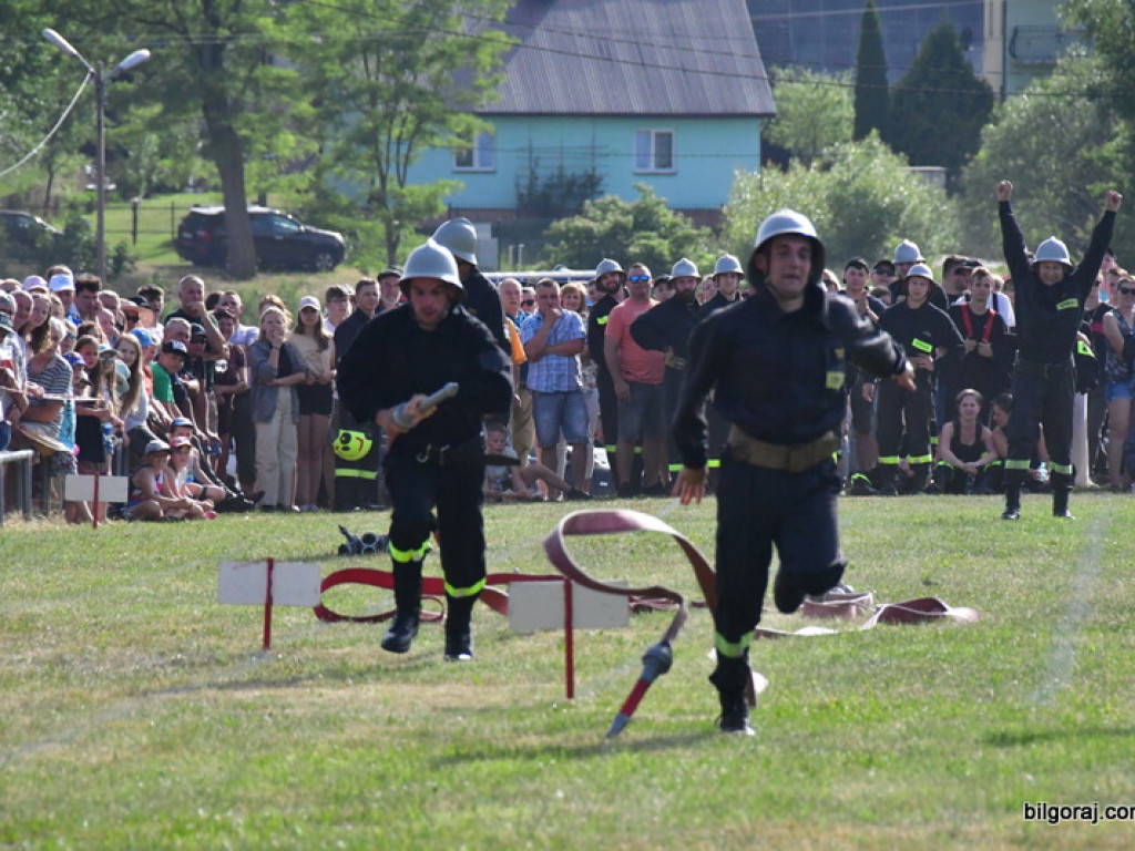 Druhowie z OSP rywalizowali w Gromadzie (FOTO, WYNIKI)