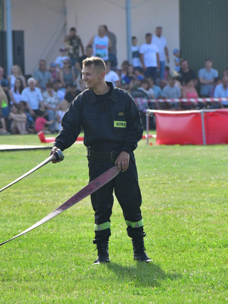 Druhowie z OSP rywalizowali w Gromadzie (FOTO, WYNIKI)