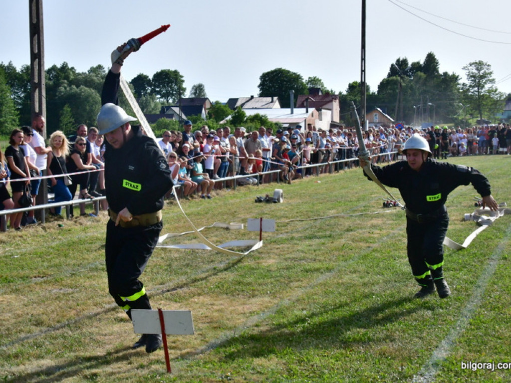 Druhowie z OSP rywalizowali w Gromadzie (FOTO, WYNIKI)