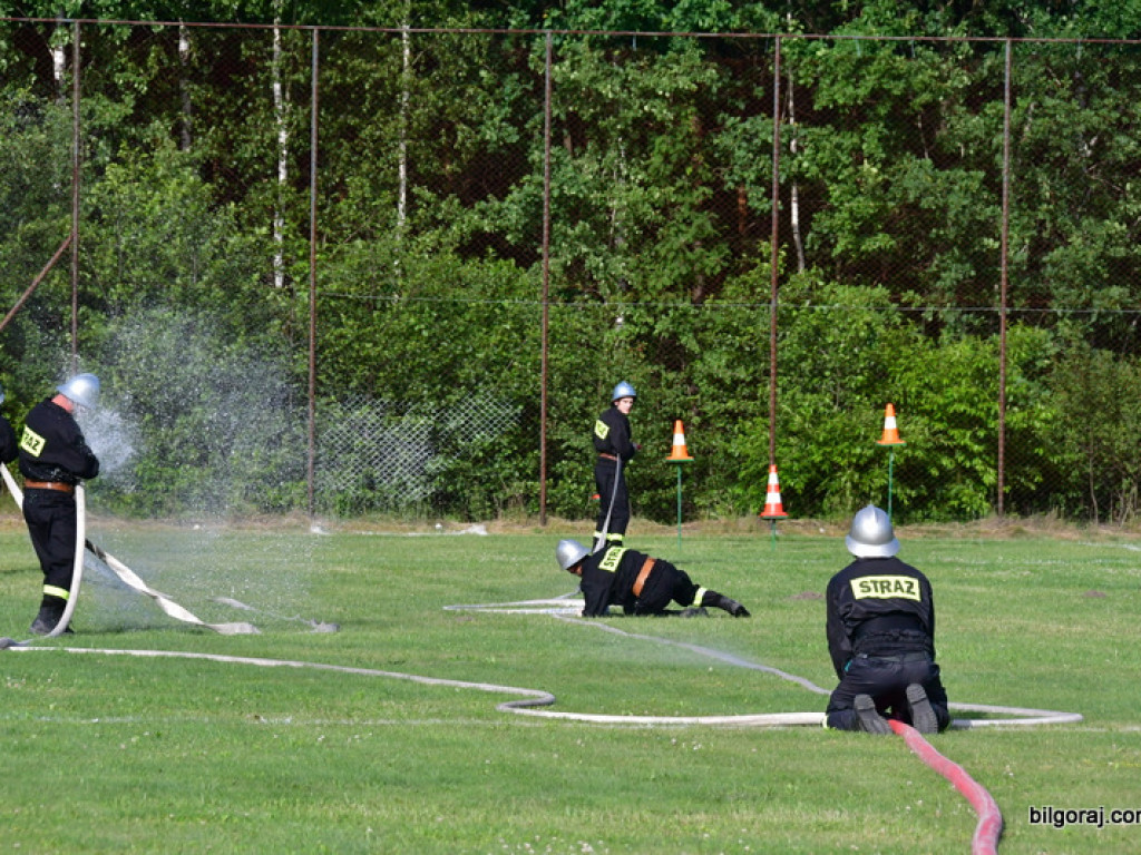 Druhowie z OSP rywalizowali w Gromadzie (FOTO, WYNIKI)