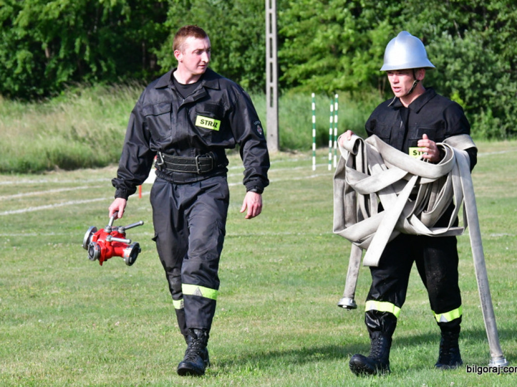 Druhowie z OSP rywalizowali w Gromadzie (FOTO, WYNIKI)