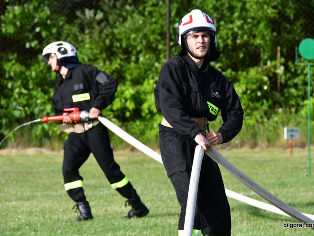 Druhowie z OSP rywalizowali w Gromadzie (FOTO, WYNIKI)