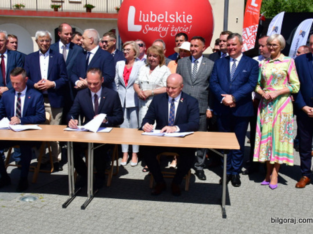 Tarnogród będzie miał obwodnicę. Właśnie podpisano umowę (FOTO, VIDEO)