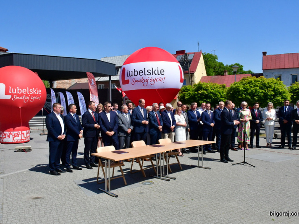 Tarnogród będzie miał obwodnicę. Właśnie podpisano umowę (FOTO, VIDEO)