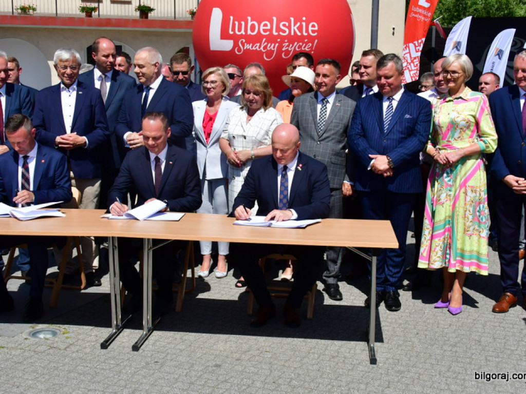Tarnogród będzie miał obwodnicę. Właśnie podpisano umowę (FOTO, VIDEO)