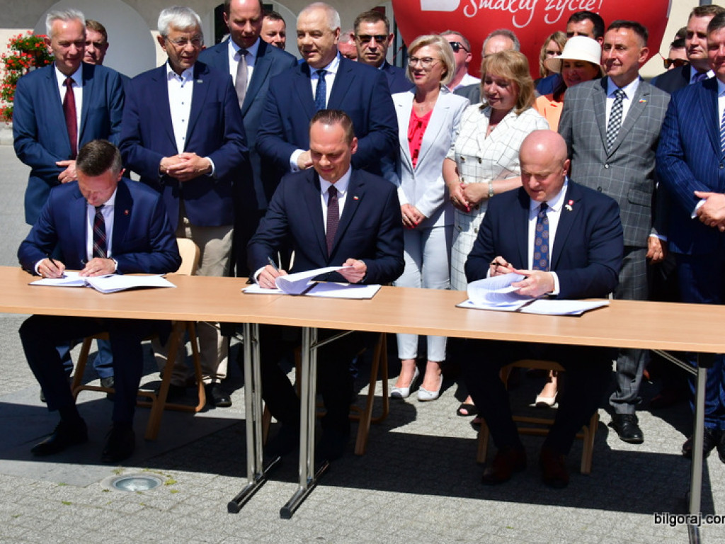 Tarnogród będzie miał obwodnicę. Właśnie podpisano umowę (FOTO, VIDEO)