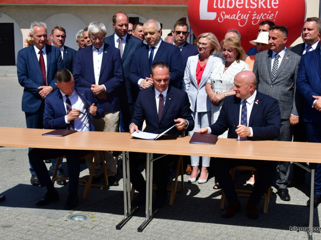 Tarnogród będzie miał obwodnicę. Właśnie podpisano umowę (FOTO, VIDEO)