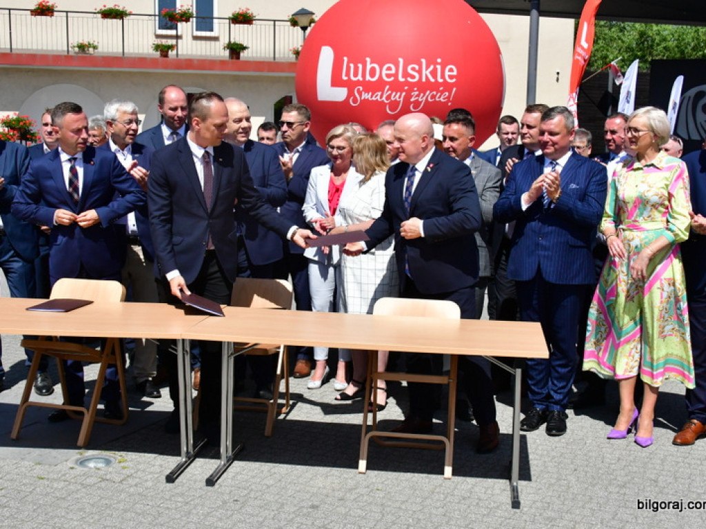 Tarnogród będzie miał obwodnicę. Właśnie podpisano umowę (FOTO, VIDEO)