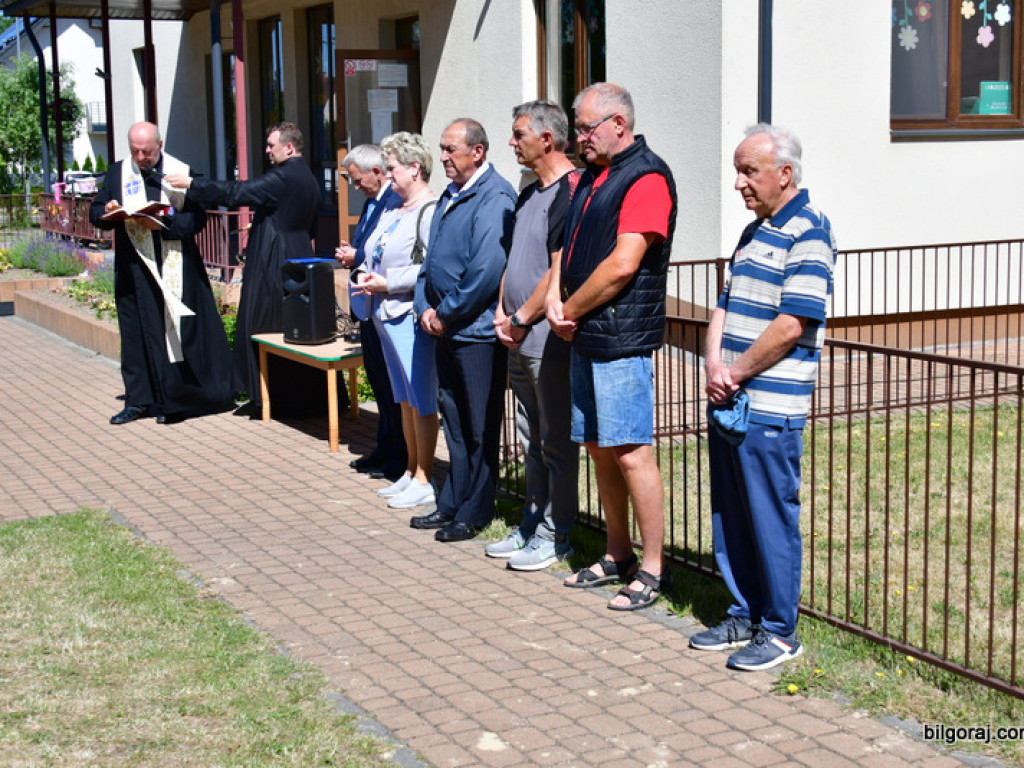 Katolickie Przedszkole w Biłgoraju ma bieżnię do skoków w dal. Dzieci już ćwiczą (FOTO)