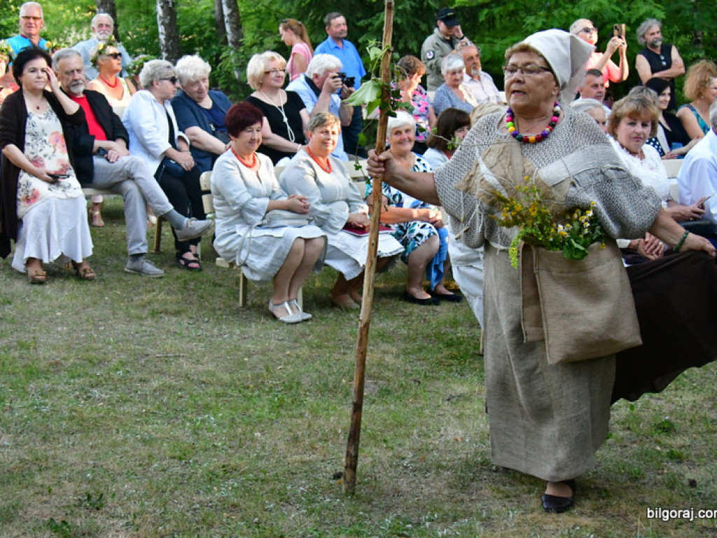Noc Kupały w wykonaniu biłgorajskich seniorów (FOTO)