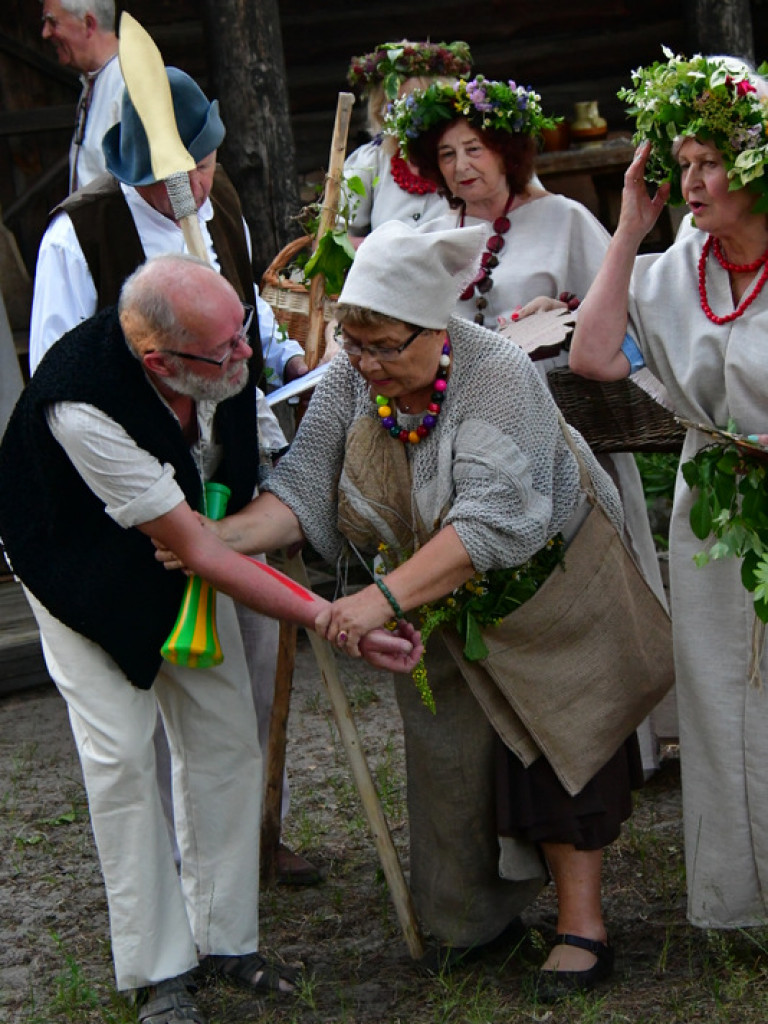 Noc Kupały w wykonaniu biłgorajskich seniorów (FOTO)