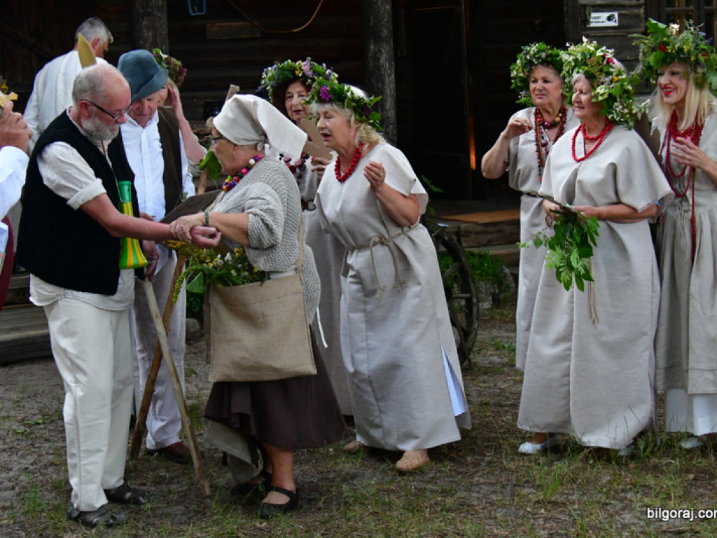 Noc Kupały w wykonaniu biłgorajskich seniorów (FOTO)