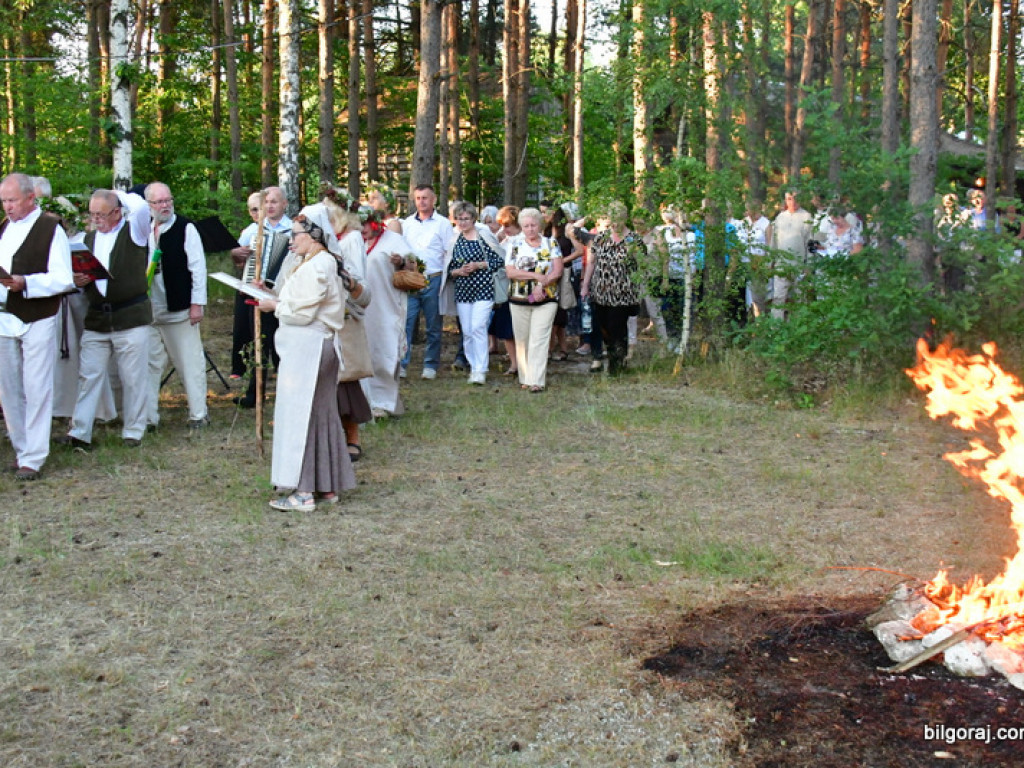 Noc Kupały w wykonaniu biłgorajskich seniorów (FOTO)