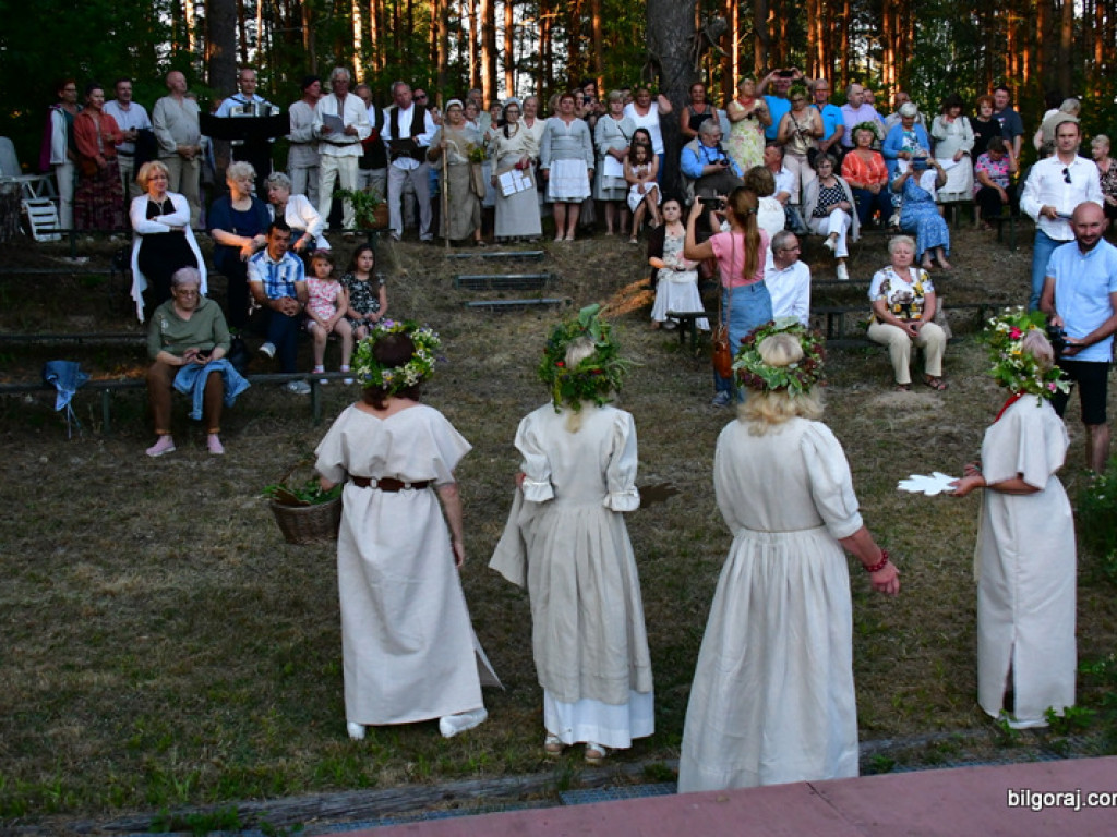Noc Kupały w wykonaniu biłgorajskich seniorów (FOTO)
