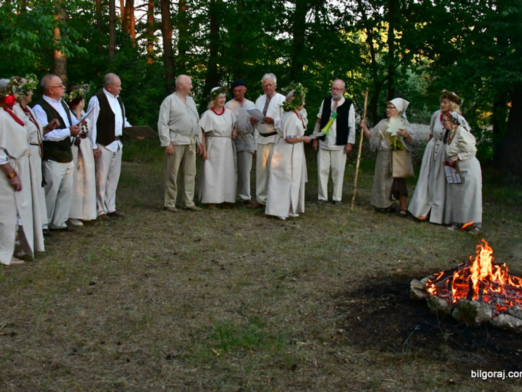 Noc Kupały w wykonaniu biłgorajskich seniorów (FOTO)