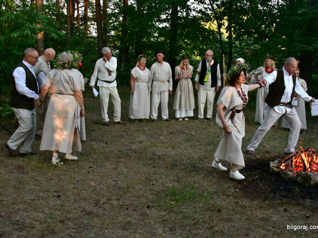 Noc Kupały w wykonaniu biłgorajskich seniorów (FOTO)