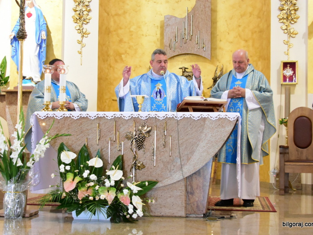 Biłgoraj. Trwa Papieski Dzień Dziękczynienia (FOTO)