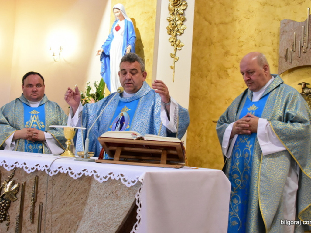 Biłgoraj. Trwa Papieski Dzień Dziękczynienia (FOTO)