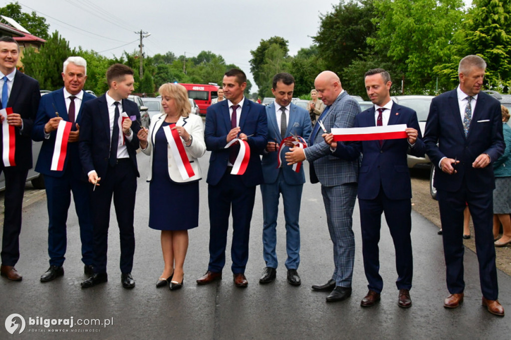 Otwarcie drogi w Tarnawie Dużej w gminie Turobin