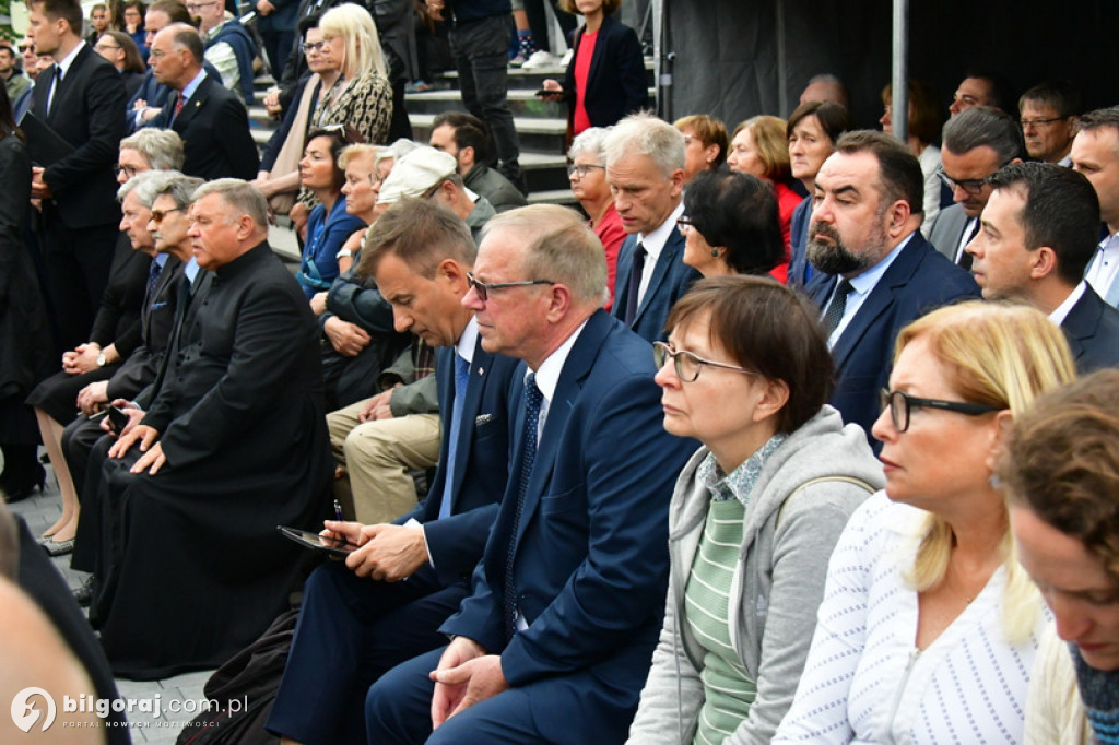 Józefów. Odsłonięcie 