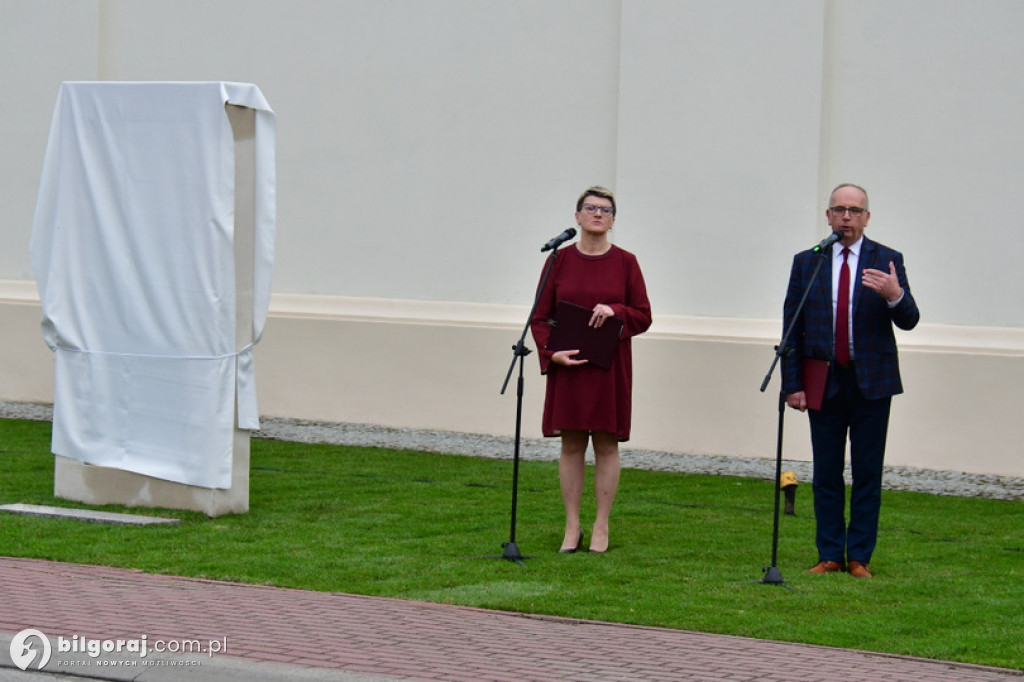 Józefów. Odsłonięcie 