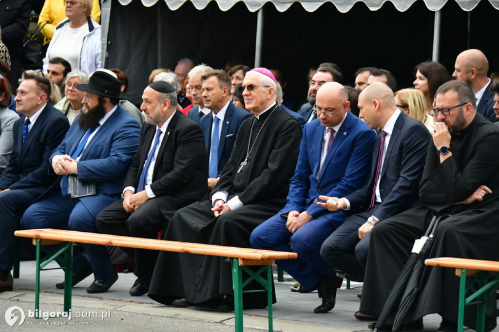 Józefów. Odsłonięcie 