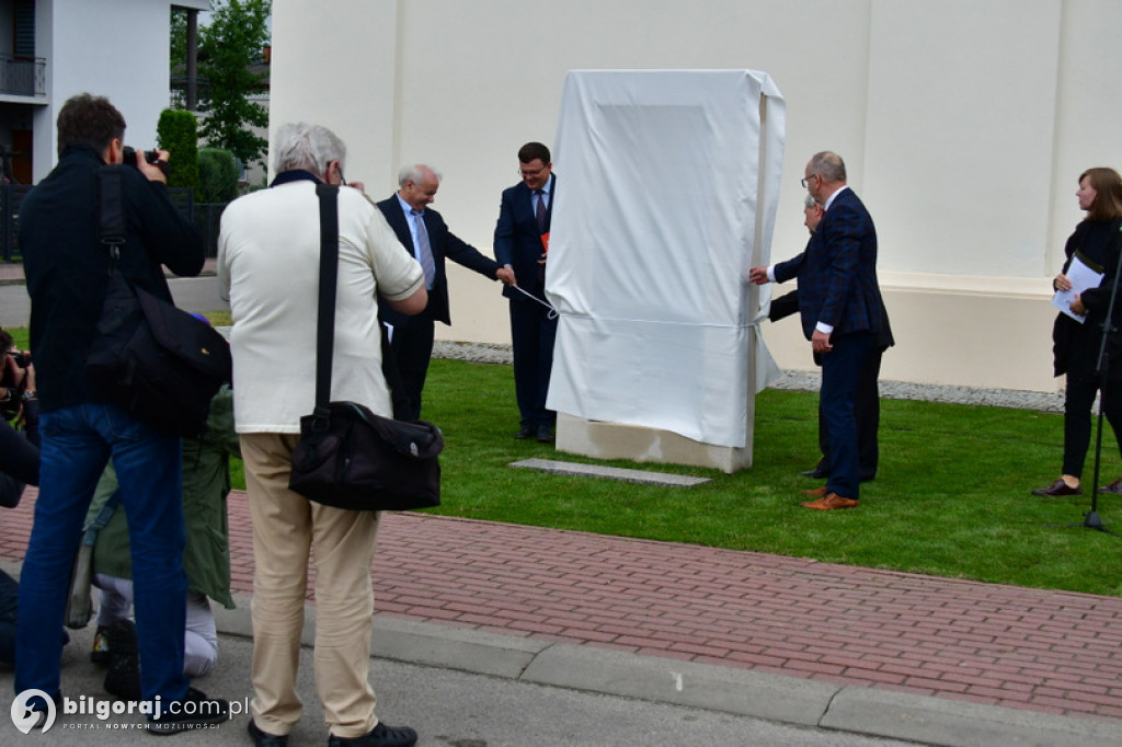 Józefów. Odsłonięcie 