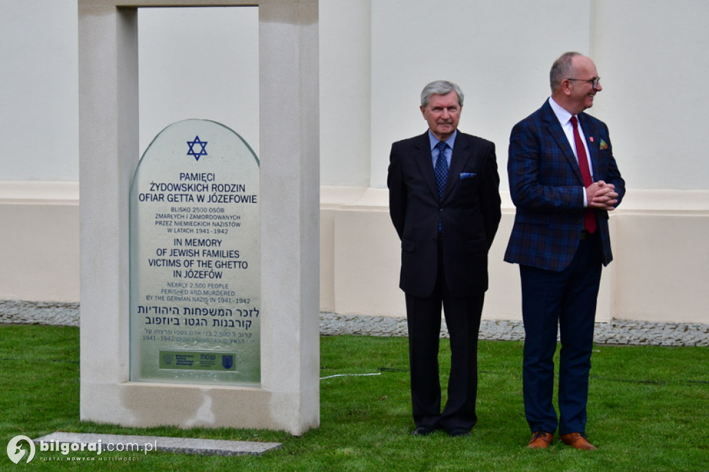 Józefów. Odsłonięcie 