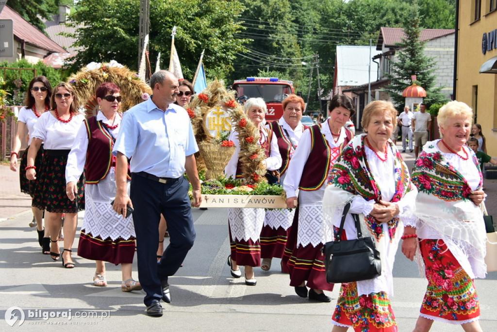 Józefowskie dożynki na miejskim rynku